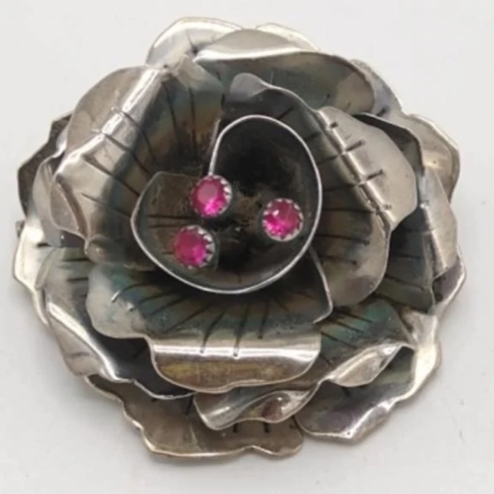 Sterling Silver Flower Brooch Ruby Red Stones 16gm - image 1
